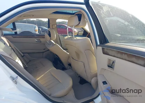 2011 Mercedes-Benz E 550 4Matic из США, поврежденный, VIN WDDHF9AB1BA264045